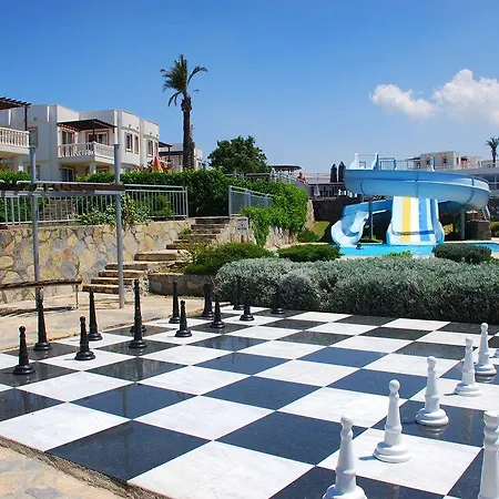 فيلة Holiday Gardens يالِكافاك